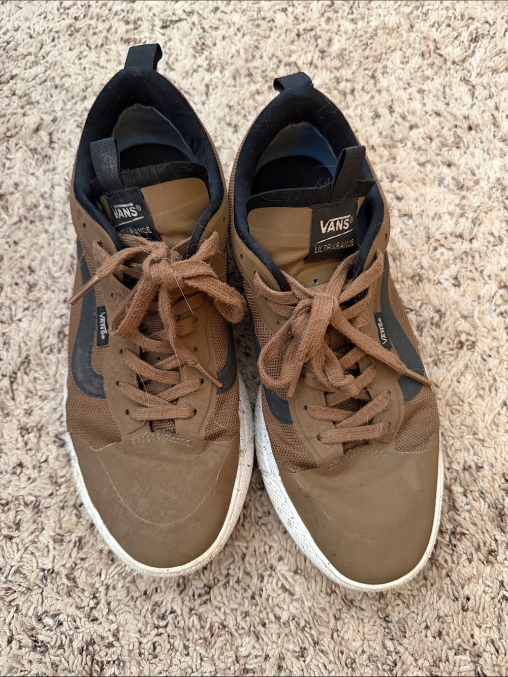 Vans UltraRange Men's Sneakers in Brown and Black